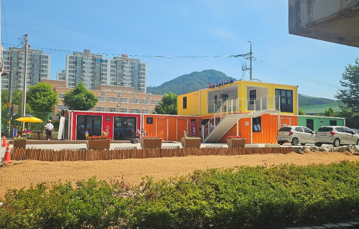 /user/h/hopehousing/editor/2406/3c76bd52d01d500f1ad5d742cd445087_1719622421_9276.jpg 이미지크게보기
